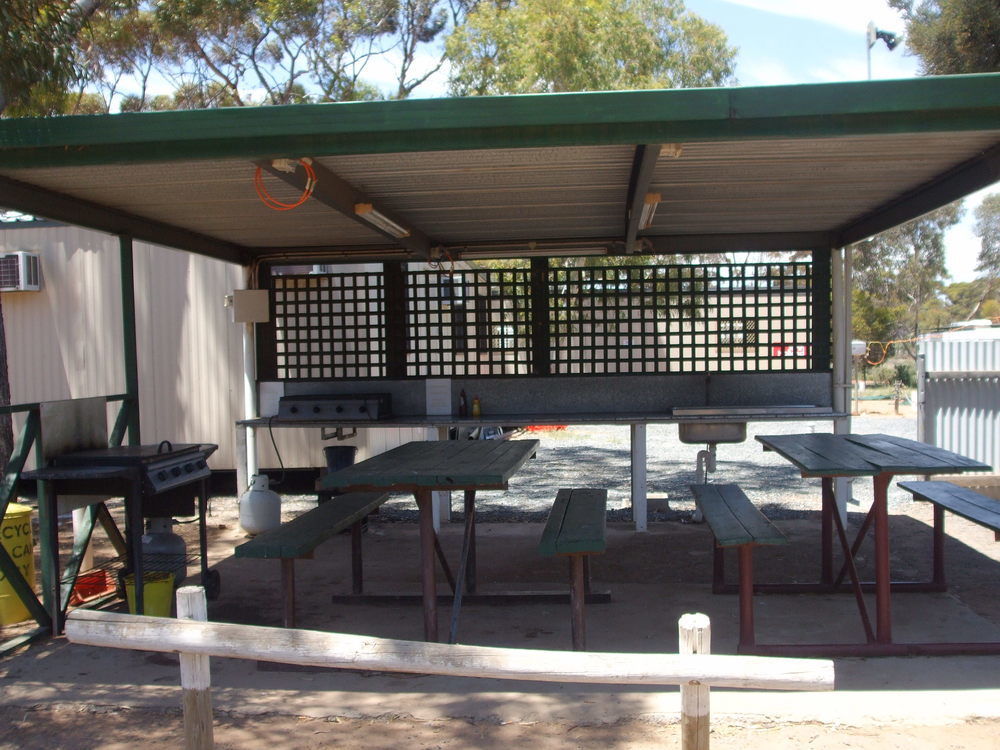 Acclaim Gateway Caravan Park Dundas Dış mekan fotoğraf